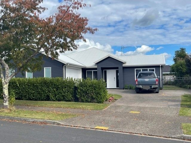  at 9 Mortlake Heights, Pyes Pa, Tauranga, Bay Of Plenty