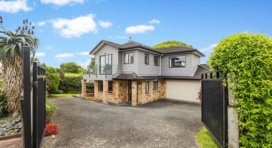  at 246 Hill Road, The Gardens, Manukau City, Auckland