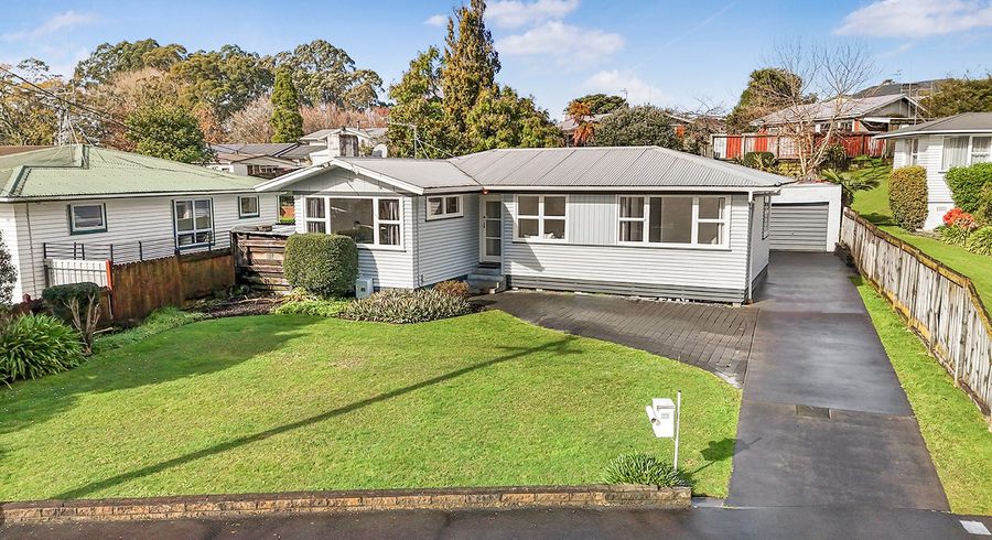  at 21 Manapouri Place, Glenview, Hamilton
