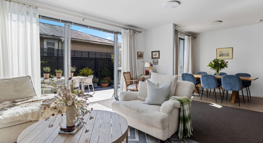  at 2/670 Ferry Road, Woolston, Christchurch
