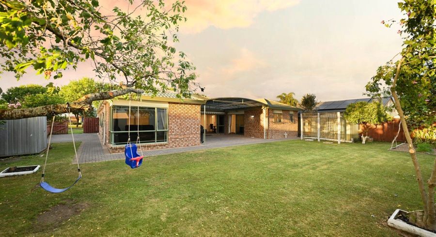  at 6 Bouverie Crescent, Flagstaff, Hamilton, Waikato