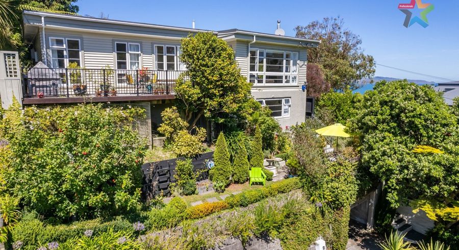  at 30 Korokoro Road, Korokoro, Lower Hutt, Wellington