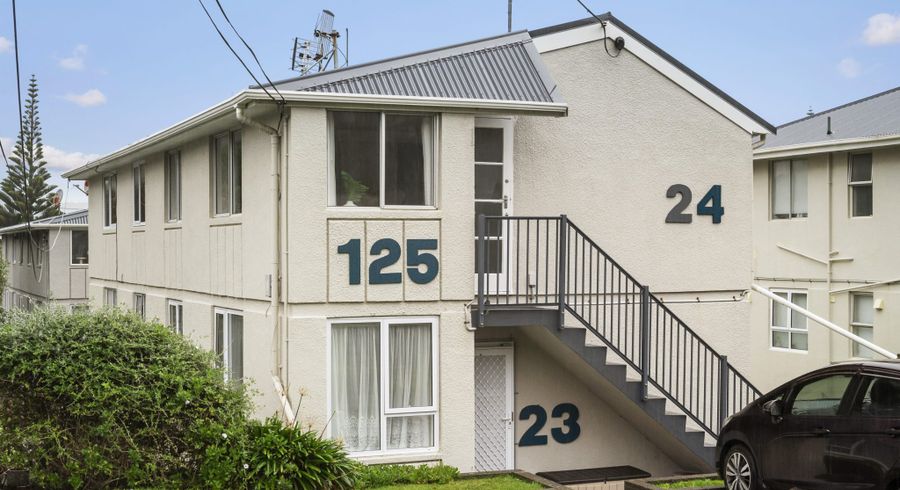  at 24/125 Queens Drive, Lyall Bay, Wellington, Wellington