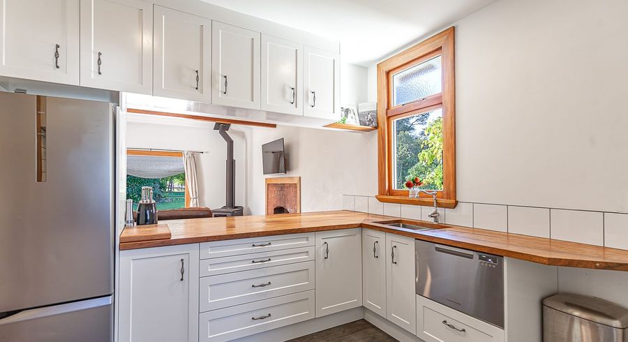  at 1541 Dovedale Road, Thorpe