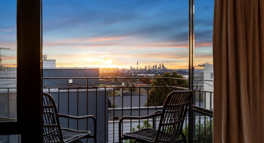  at 2/44 Fancourt Street, Meadowbank, Auckland City, Auckland