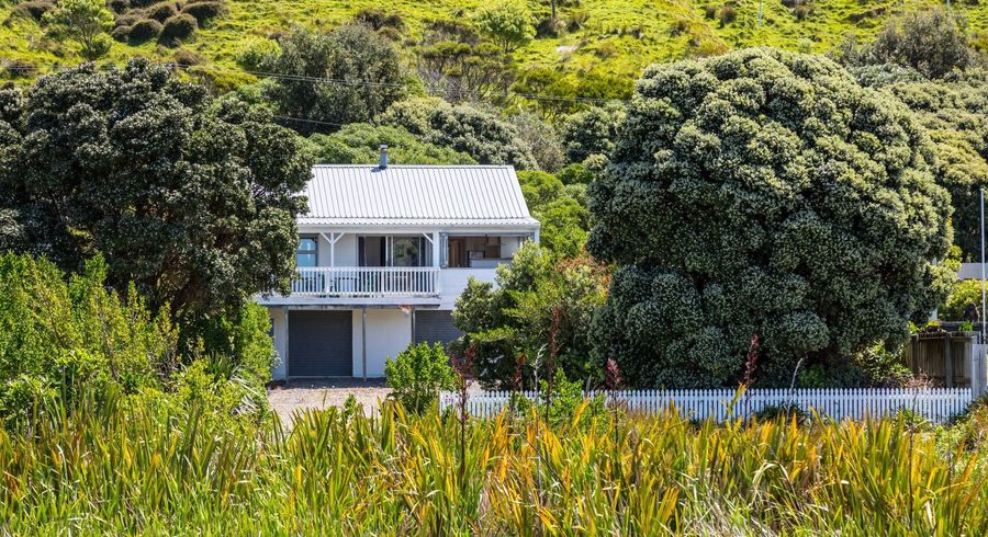  at 279 Mataikona Road, Mataikona, Tīnui
