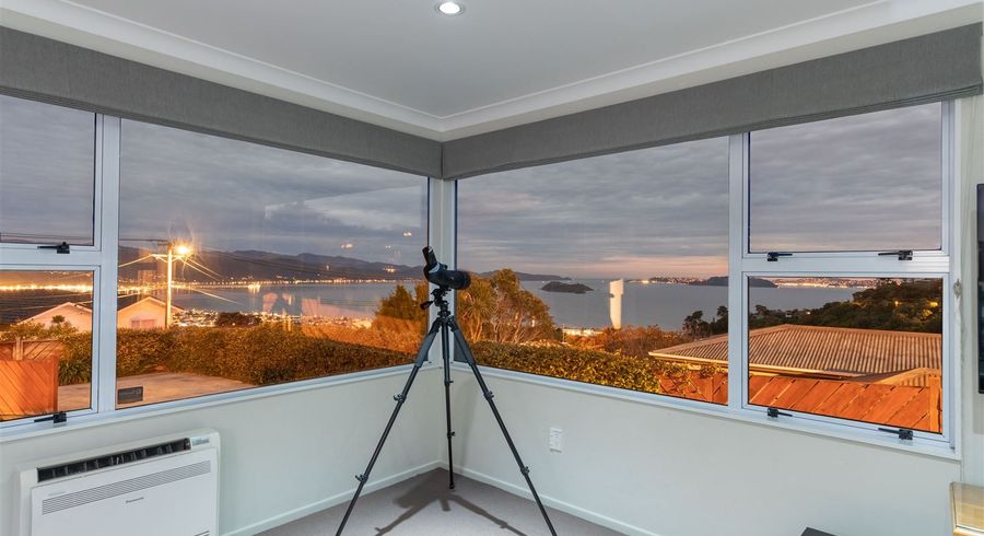  at 8 Te Whiti Grove, Korokoro, Lower Hutt