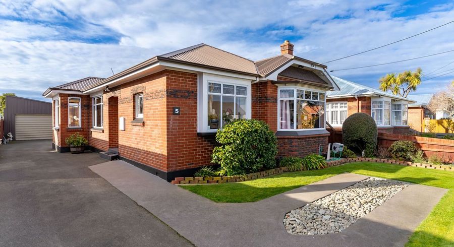  at 5 East Avenue, Saint Kilda, Dunedin