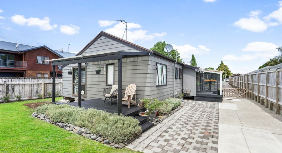  at 81B Albert Street, Hamilton East, Hamilton