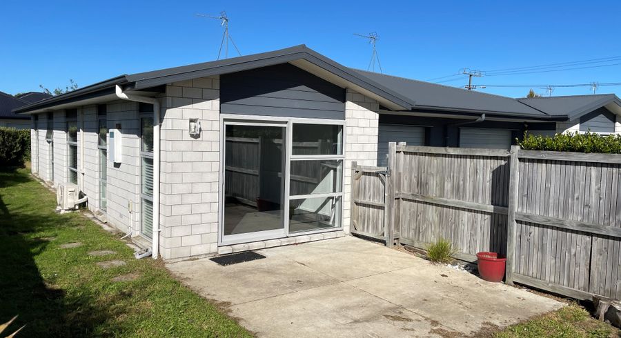  at 2 Hilton Road, Saint Andrews, Hamilton, Waikato