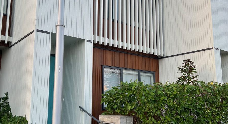  at 11 Hudson Bay Road, Hobsonville, Waitakere City, Auckland