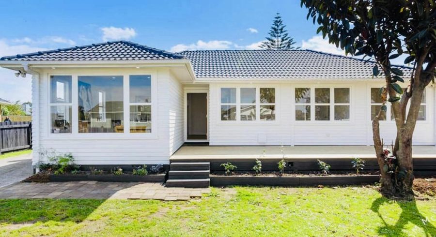  at 3 Corsair Crescent, Mangere, Auckland