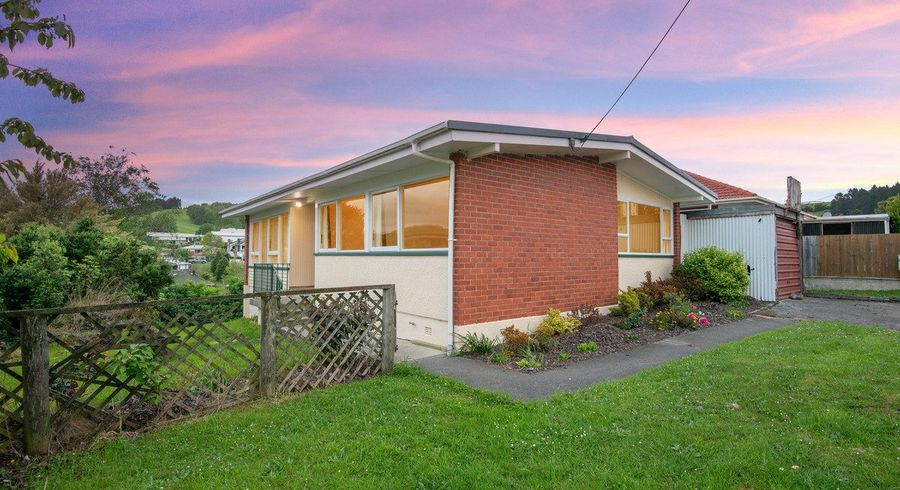  at 6 Weir Street, Green Island, Dunedin