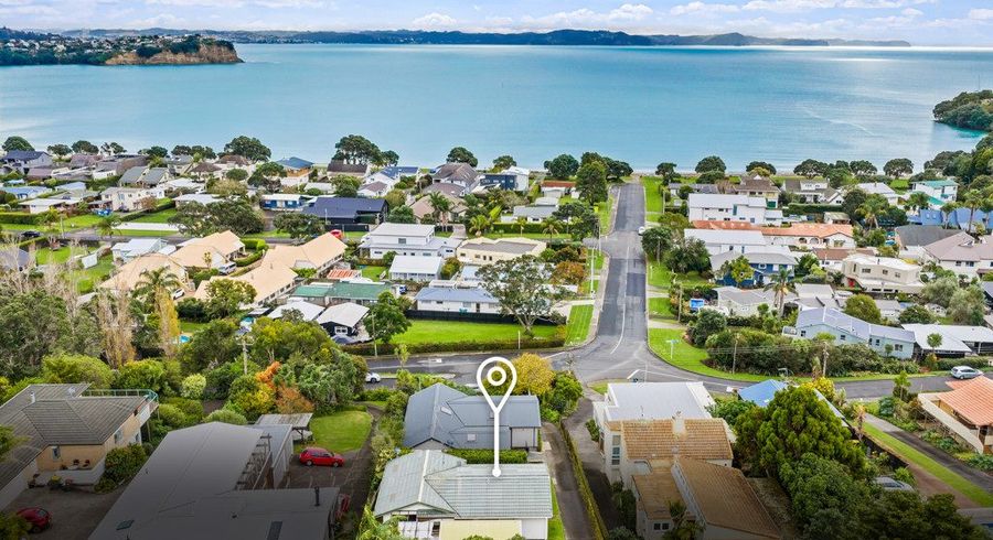  at 2/25 Beach Road, Manly, Whangaparaoa