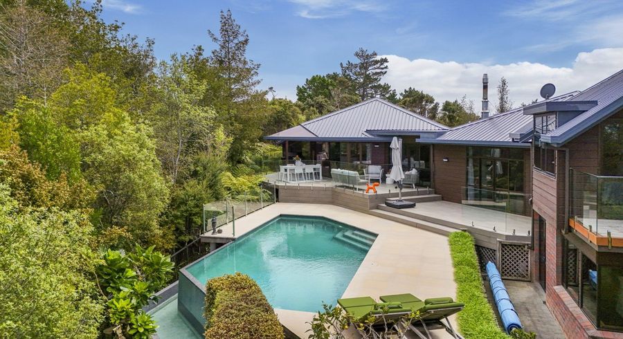  at 6 Te Kawau Pass, Greenhithe, North Shore City, Auckland