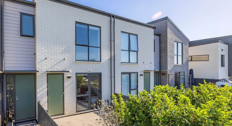  at 25 Waenganui Road, Hobsonville, Waitakere City, Auckland
