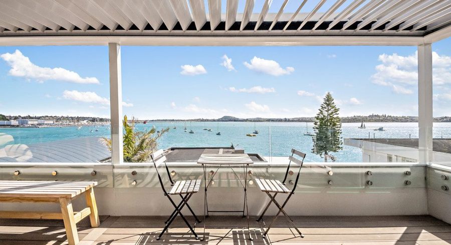  at 2/62 The Parade, Bucklands Beach, Manukau City, Auckland