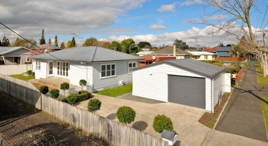  at 122 Fox Street, Hamilton East, Hamilton, Waikato