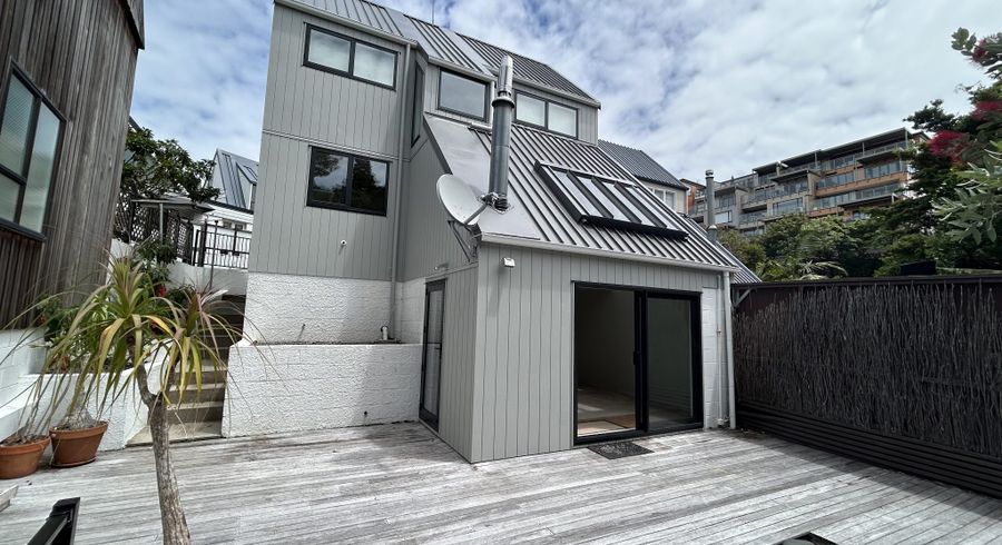  at 9-20 Selwyn Road, Howick, Manukau City, Auckland