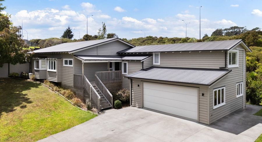  at 21 Chester Avenue, Greenhithe, Auckland