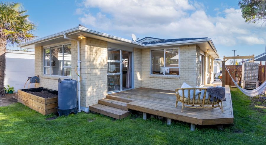  at 2/91A Rocking Horse Road, Southshore, Christchurch