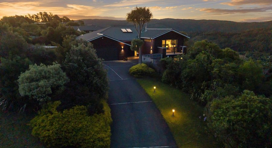  at 71 Mt Marua Way, Mount Marua, Upper Hutt, Wellington