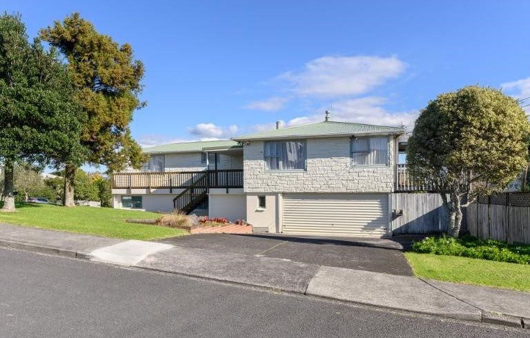  at 18 Lavelle Road, Henderson, Waitakere City, Auckland
