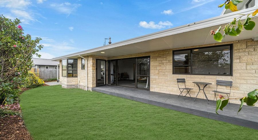  at 2A Barclay Place, Burwood, Christchurch City, Canterbury