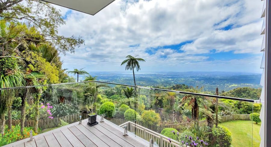  at 23 Quinns Road, Waiatarua, Waitakere City, Auckland