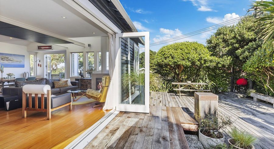  at 16 Beach Street, Island Bay, Wellington