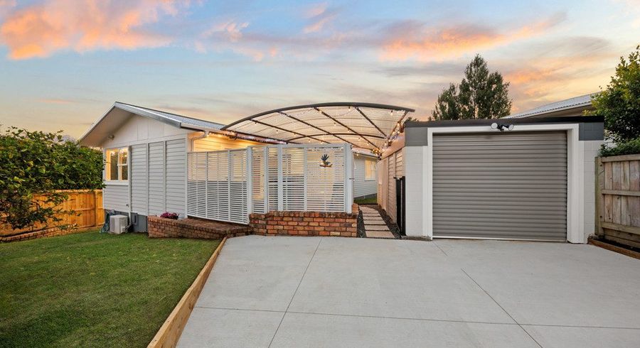  at 64 La Trobe Street, Pakuranga Heights, Manukau City, Auckland