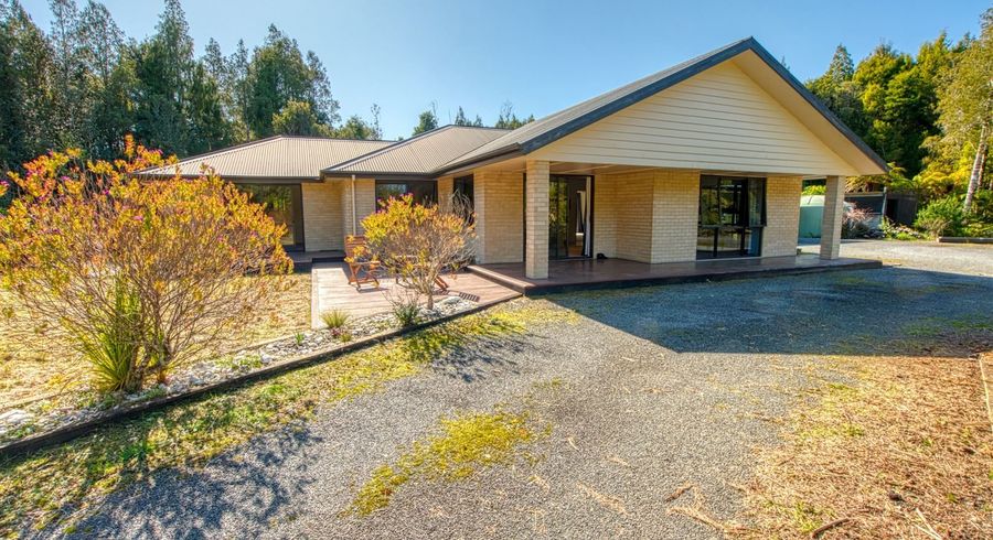  at 15 Sanctuary Place, Hokitika