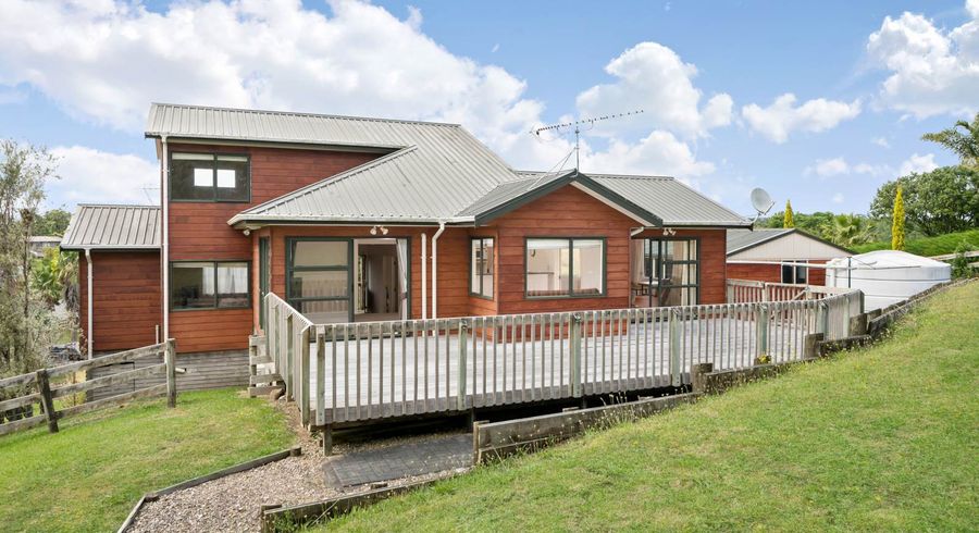  at 4 Frances Place, Papakura