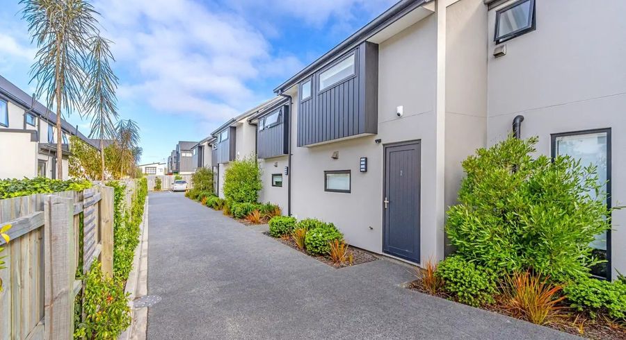  at 2/45 Division Street, Riccarton, Christchurch City, Canterbury