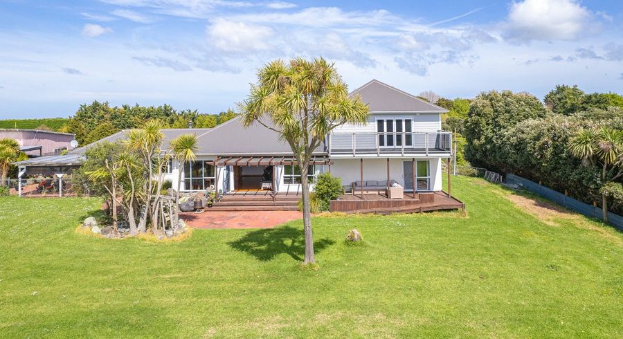  at 100 Western Line, Whanganui