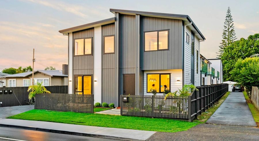  at 126 ABCDE  Chivalry Road, Glenfield, North Shore City, Auckland