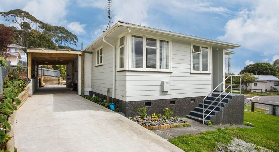  at 33 Endcliffe Road, Kaiti, Gisborne