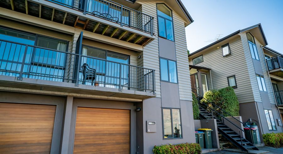  at 4/8 McKerrow Place, Sunshine Bay, Queenstown