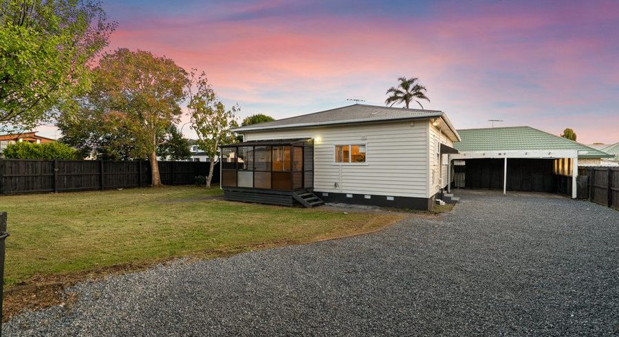  at 76 Manuroa Road, Takanini, Papakura, Auckland