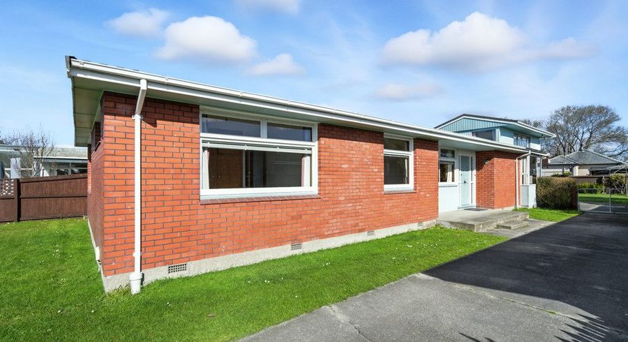  at 8 Dulles Place, Papanui, Christchurch City, Canterbury
