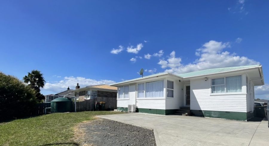  at 32 Edinburgh Avenue, Rosehill, Papakura