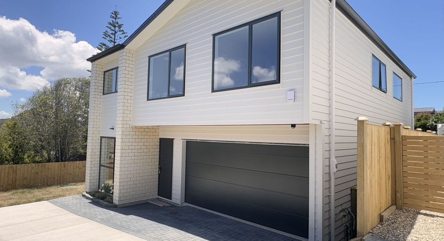  at 21E Barron Drive, Green Bay, Waitakere City, Auckland