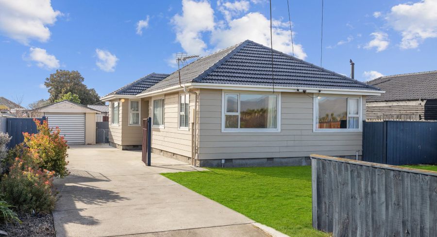  at 405 Breezes Road, Aranui, Christchurch City, Canterbury