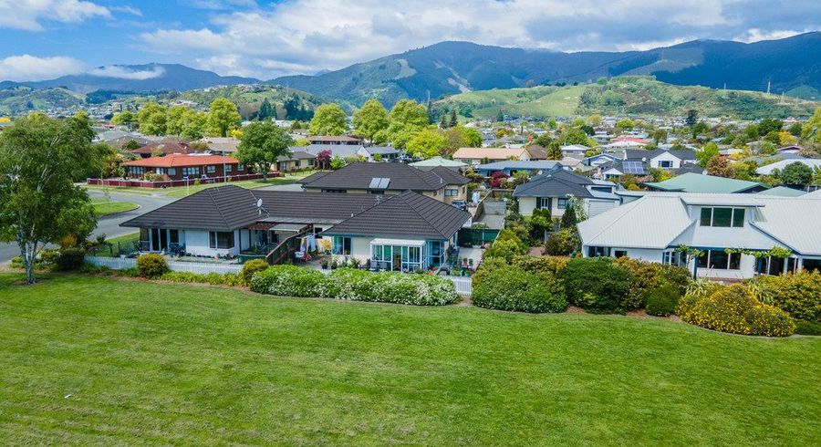  at 2/17 Aldinga Avenue, Stoke, Nelson