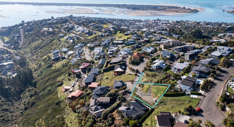  at 2 Harry Fergus Lane, Redcliffs, Christchurch City, Canterbury