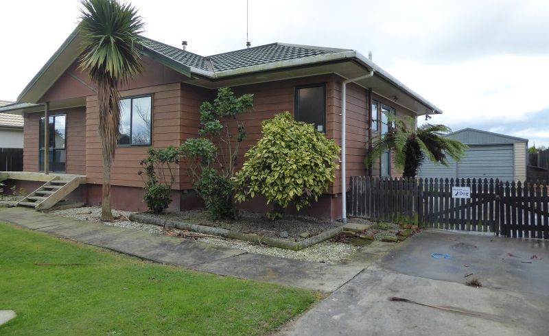  at 32 Dalfield Place, Highbury, Palmerston North