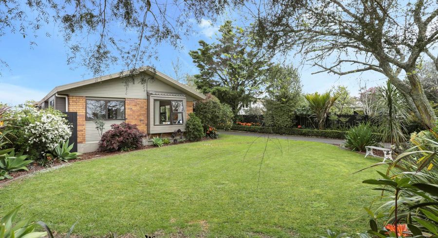  at 1/56 Glen Road, Ranui, Auckland