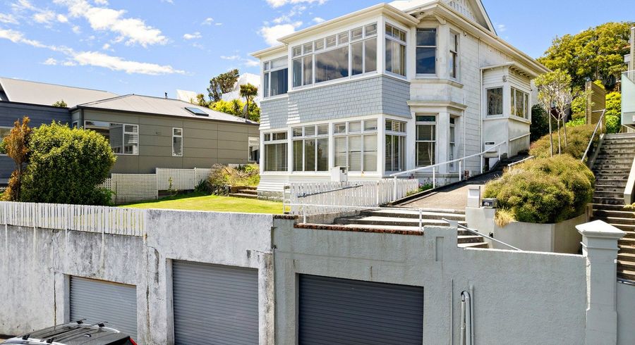  at 49 The Crescent, Roseneath, Wellington, Wellington