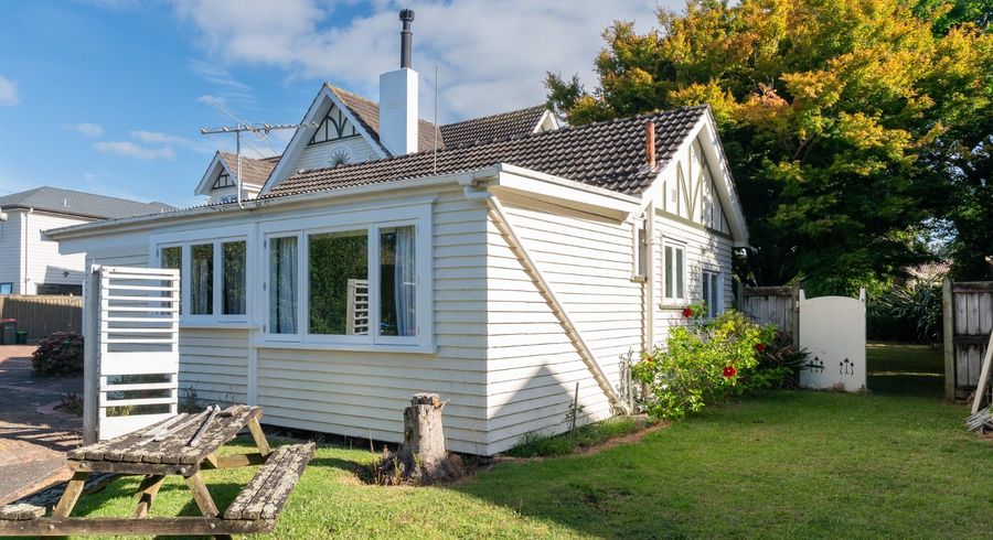  at 1057A Dominion Road, Mount Roskill, Auckland City, Auckland