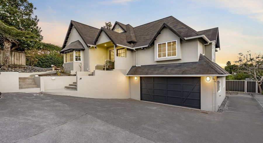  at 8 Horizon Way, West Harbour, Waitakere City, Auckland